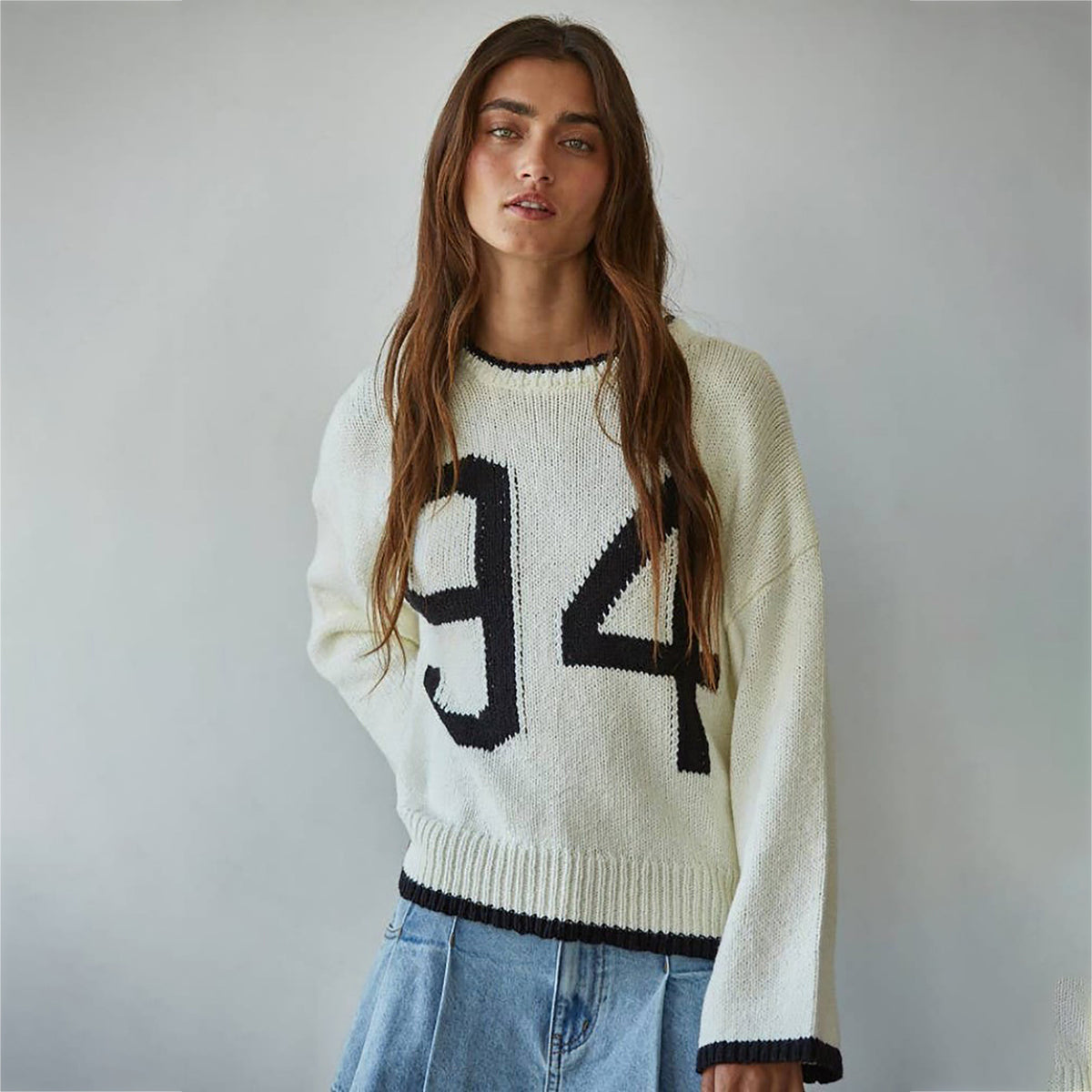 Womens Casual Long-sleeve Sweater with a Digital Print Top