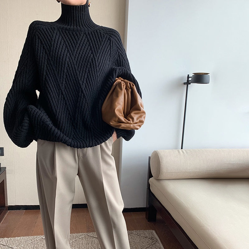 Put on the Top and Thicken Sweater to Wear Loose in Winter Outside