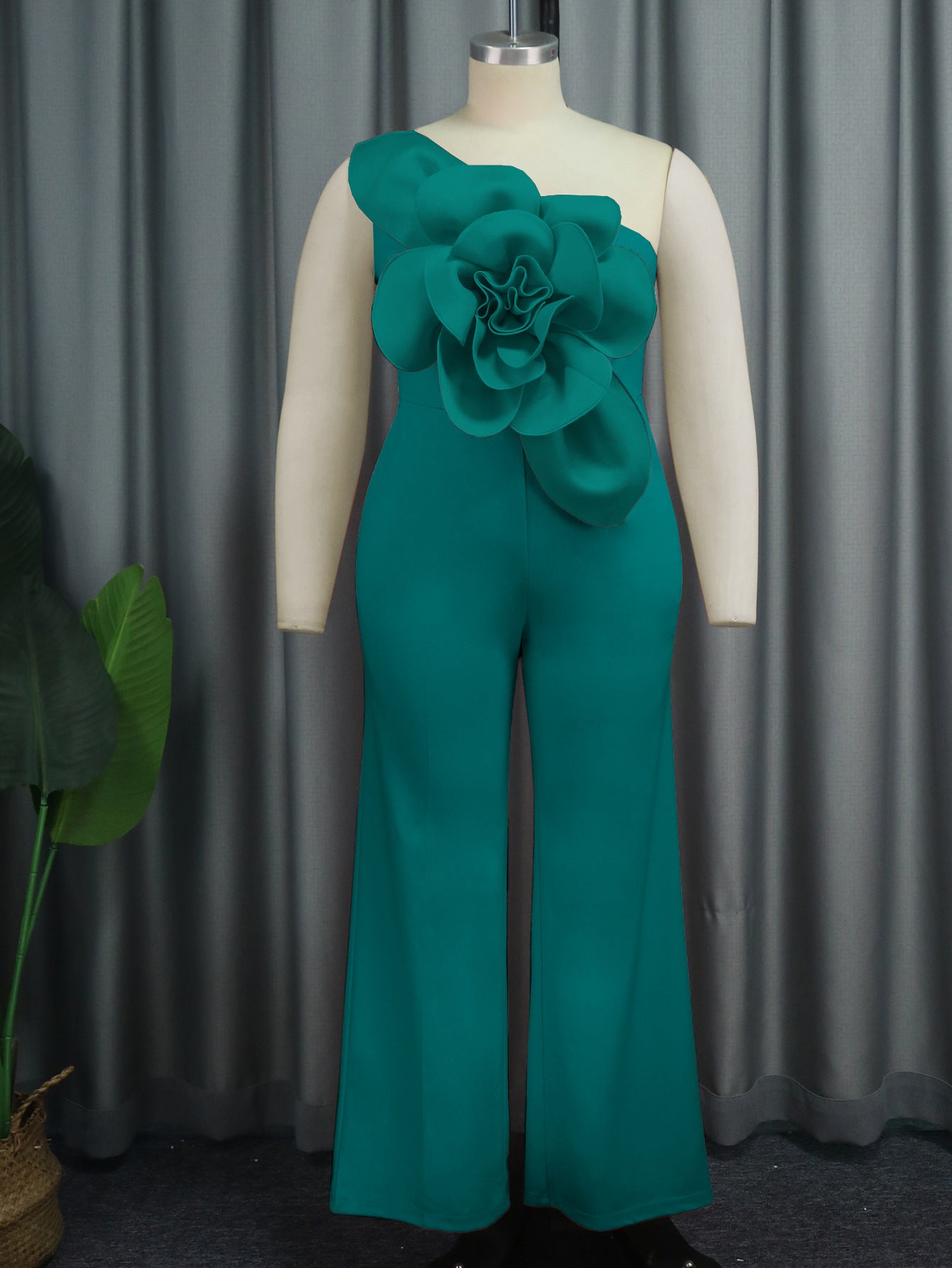 Chic 3D Flower Sleeveless Straight-Leg Jumpsuit
