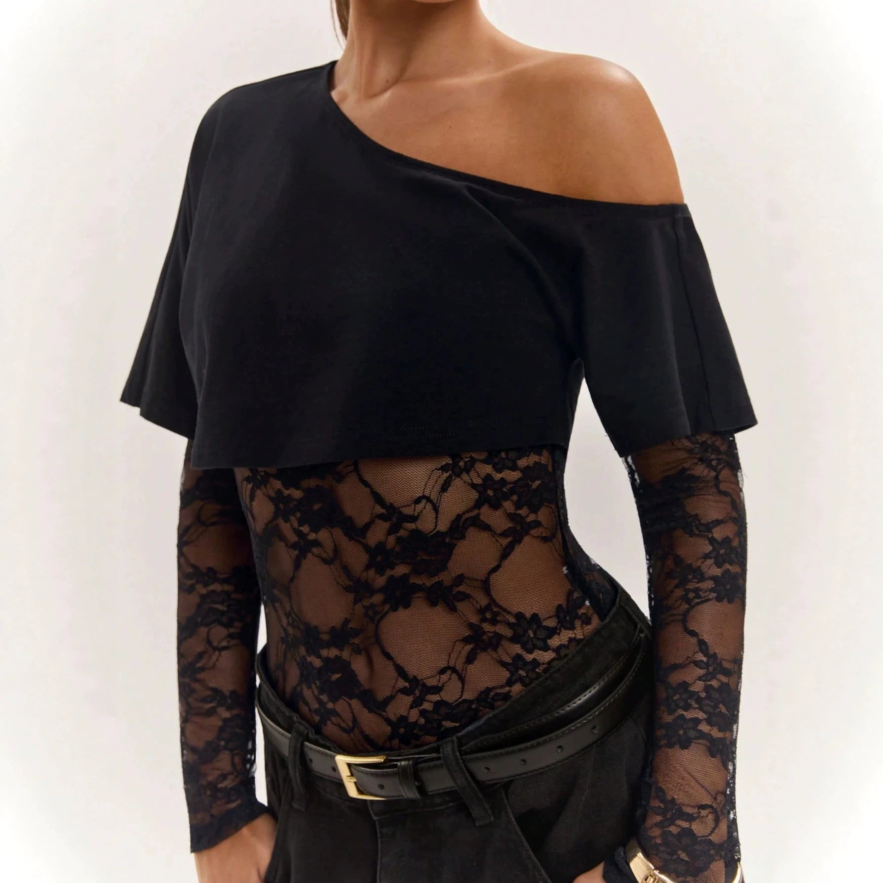 Edgy Lace Midriff-Baring Fitted Bodysuit