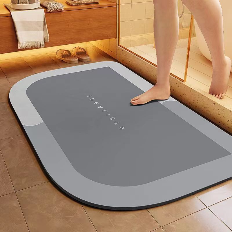 Minimalist Diatomaceous Earth Bathroom Mat for Quick Water Absorption and Drying