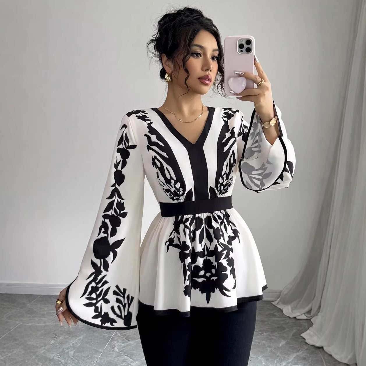 Elegant Commuter Long‑Sleeve Top for Women – Plant Color‑Block