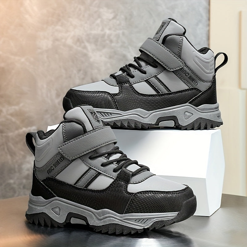 Casual Outdoor Hiking and Mountaineering Shoes