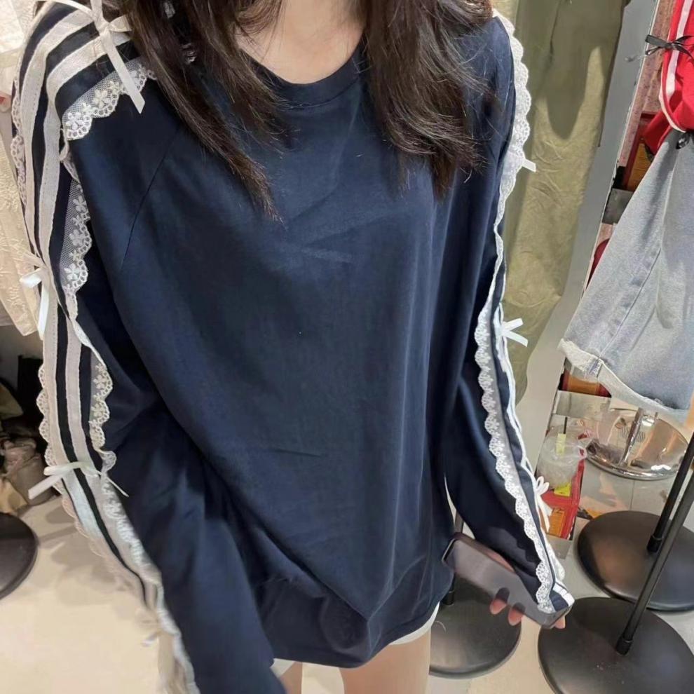 Chic Lace-Trim Bow Long Sleeve Top