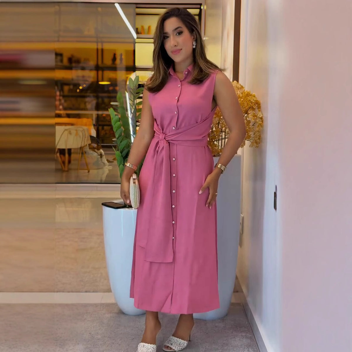 Fashionable Sleeveless Waist-cinching Shirt Dress for Women