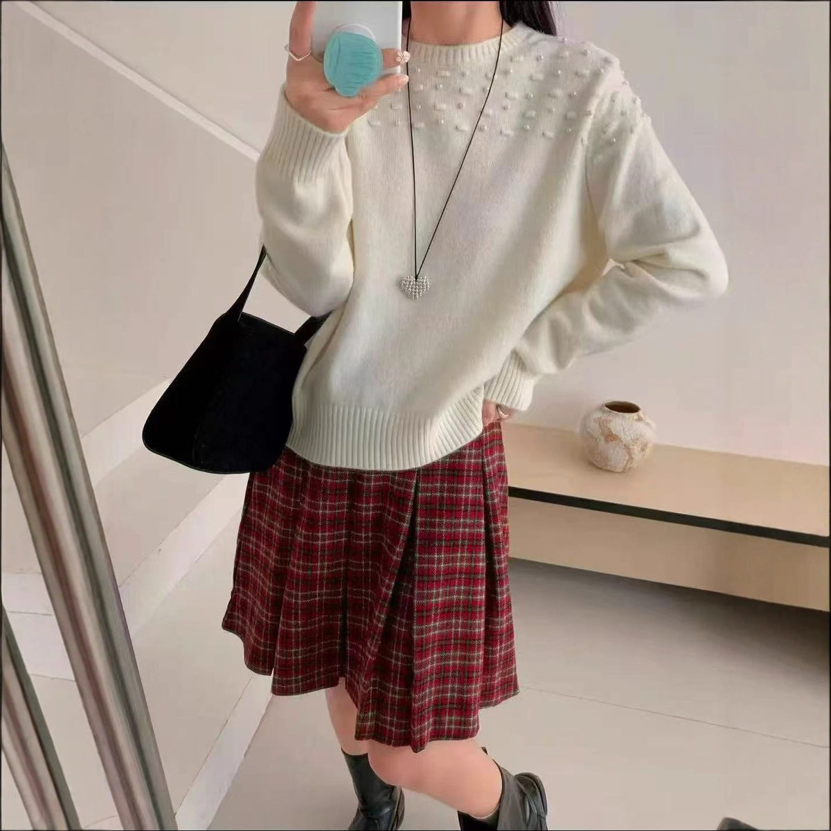 Round Neck Sweater for Women Designer Inspired Niche Base Layer New Spring Autumn Style