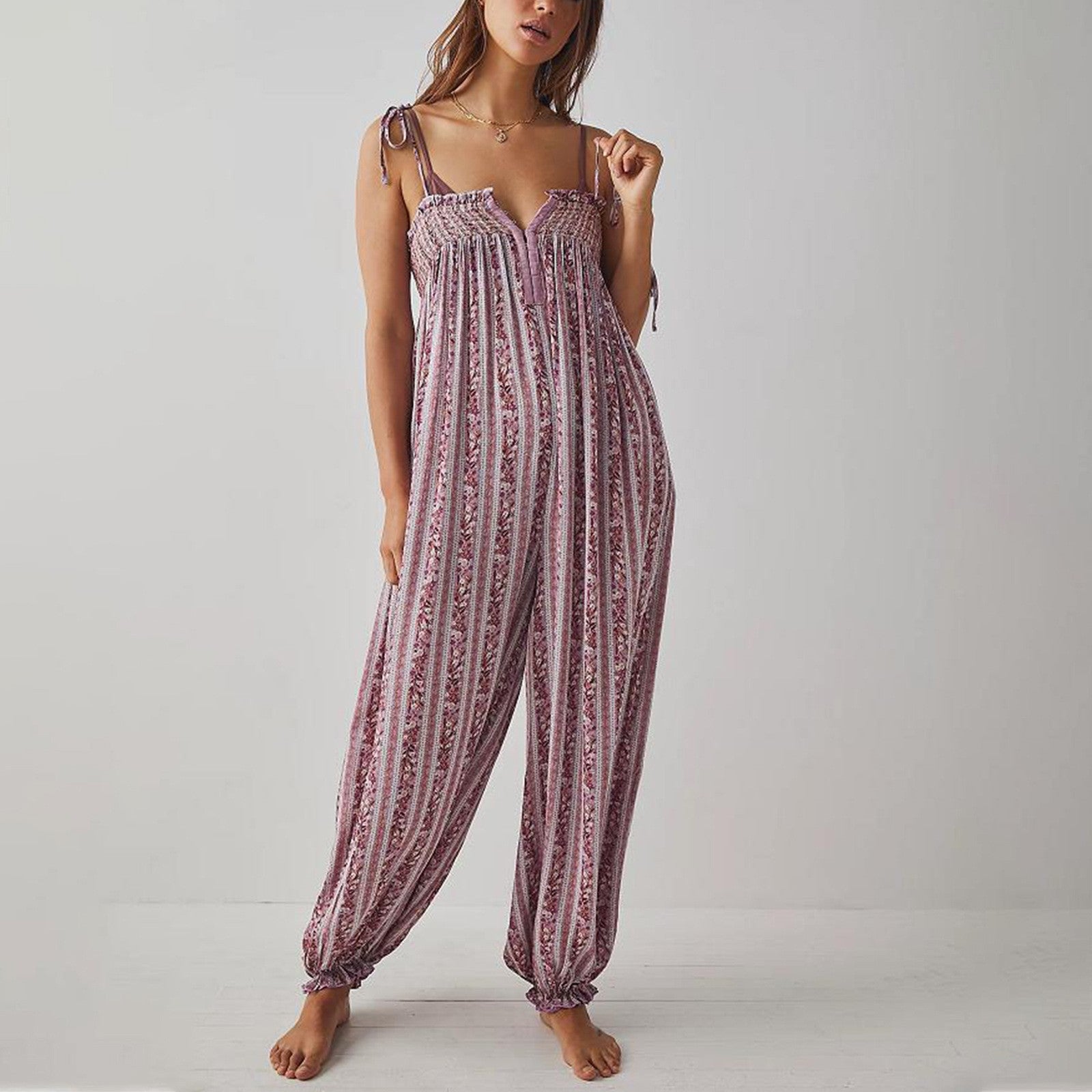 Womens Printed Loose-Fit Figure-Flattering Jumpsuit