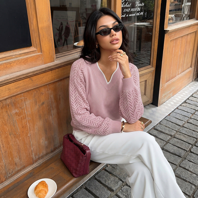 Loose-fitting Contrast-color V-neck Knitted Sweater for Women
