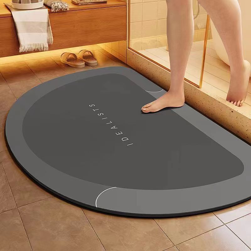Minimalist Diatomaceous Earth Bathroom Mat for Quick Water Absorption and Drying