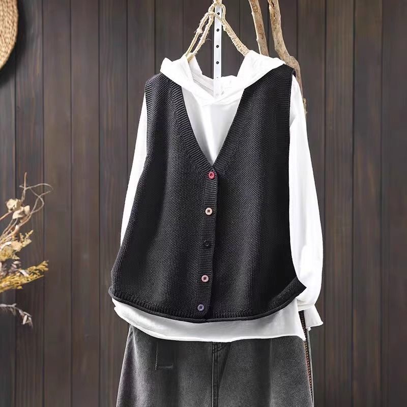 Spring and Autumn Outer Wear Solid Color and V-neck Color Buckle Knitted Cardigan Vest Vest for Women