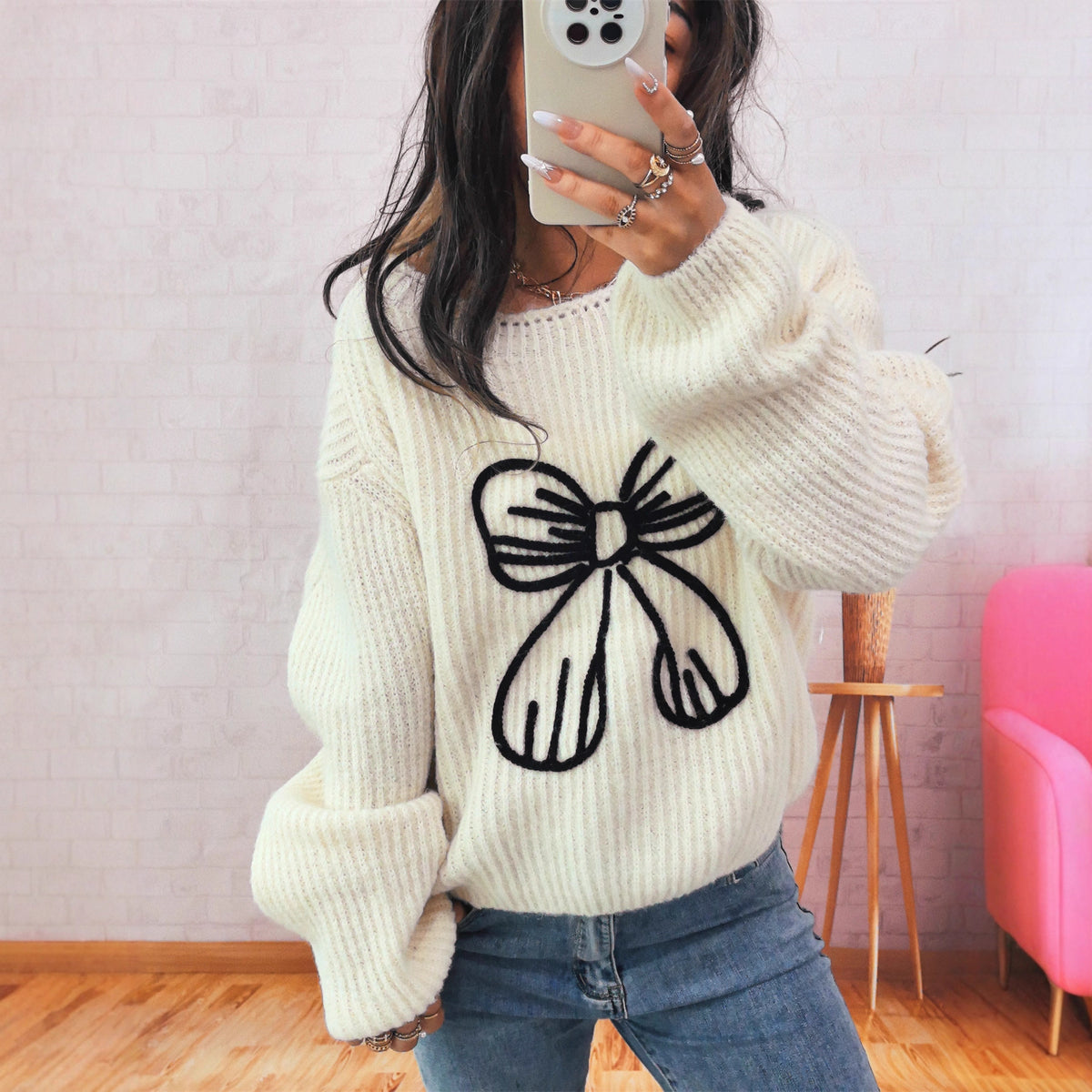 Simple Casual Bow Embroidery Decoration Knitted Long Sleeve Sweater