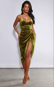 Split Figure-hugging Elegant Evening Gown