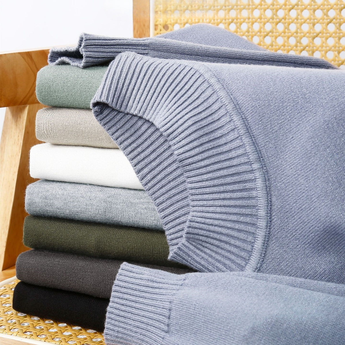 Autumn and Winter Bottoming Sweater Men