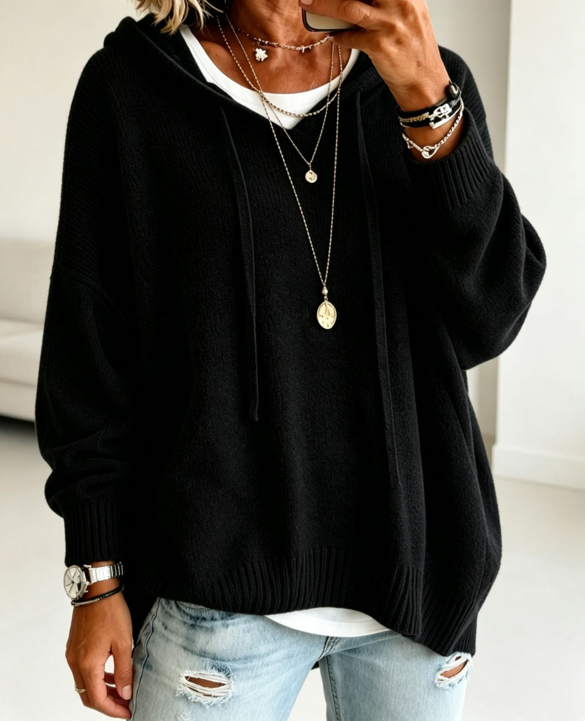 Loose-fitting Long-sleeve Pullover Sweater