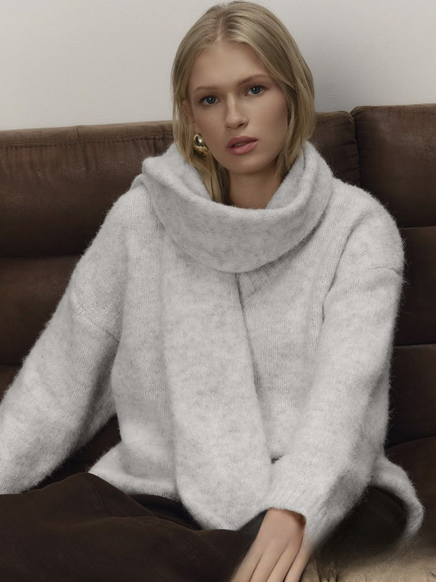 Loose and Idle Knitted V-neck Fashionable All-match Pullover Sweater