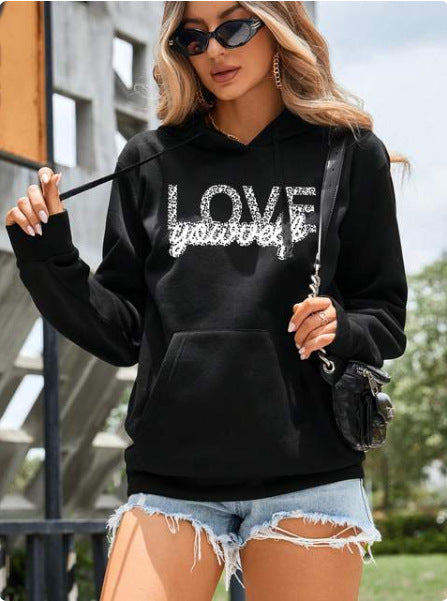 Retro Love Print College Style Women's Pullover Hoodie