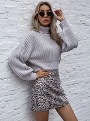 Turtleneck Midriff-baring Knitted Sweater Short