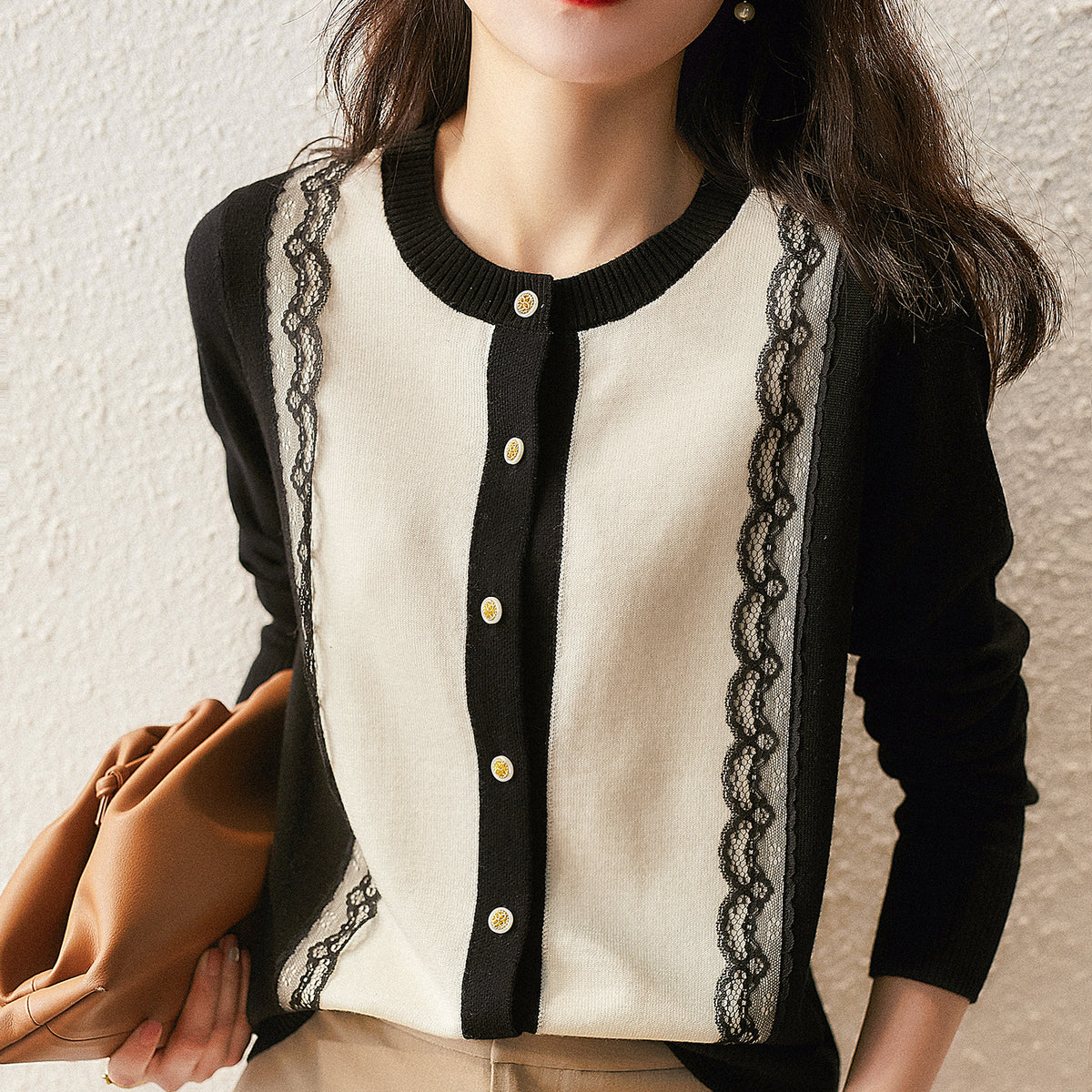 Slimming Lace Patchwork Round Neck Knitted Cardigan Sweater