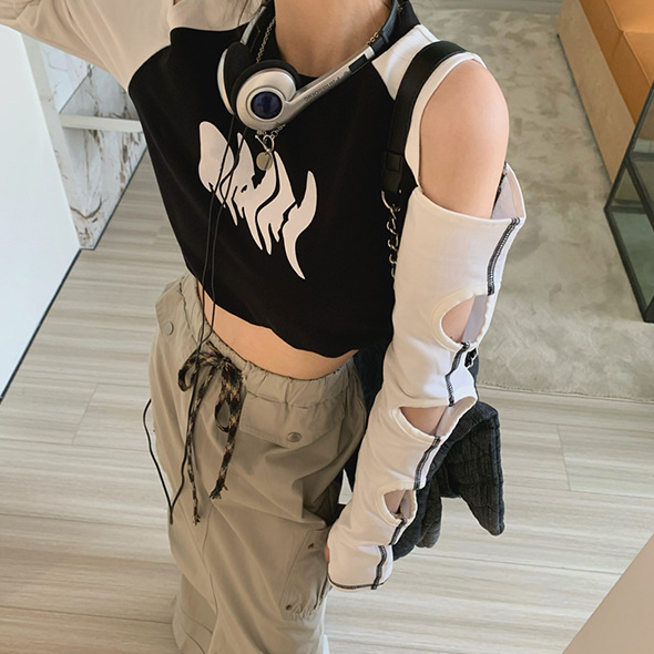 Off-Shoulder Cut-Out Spicy Girl Tee