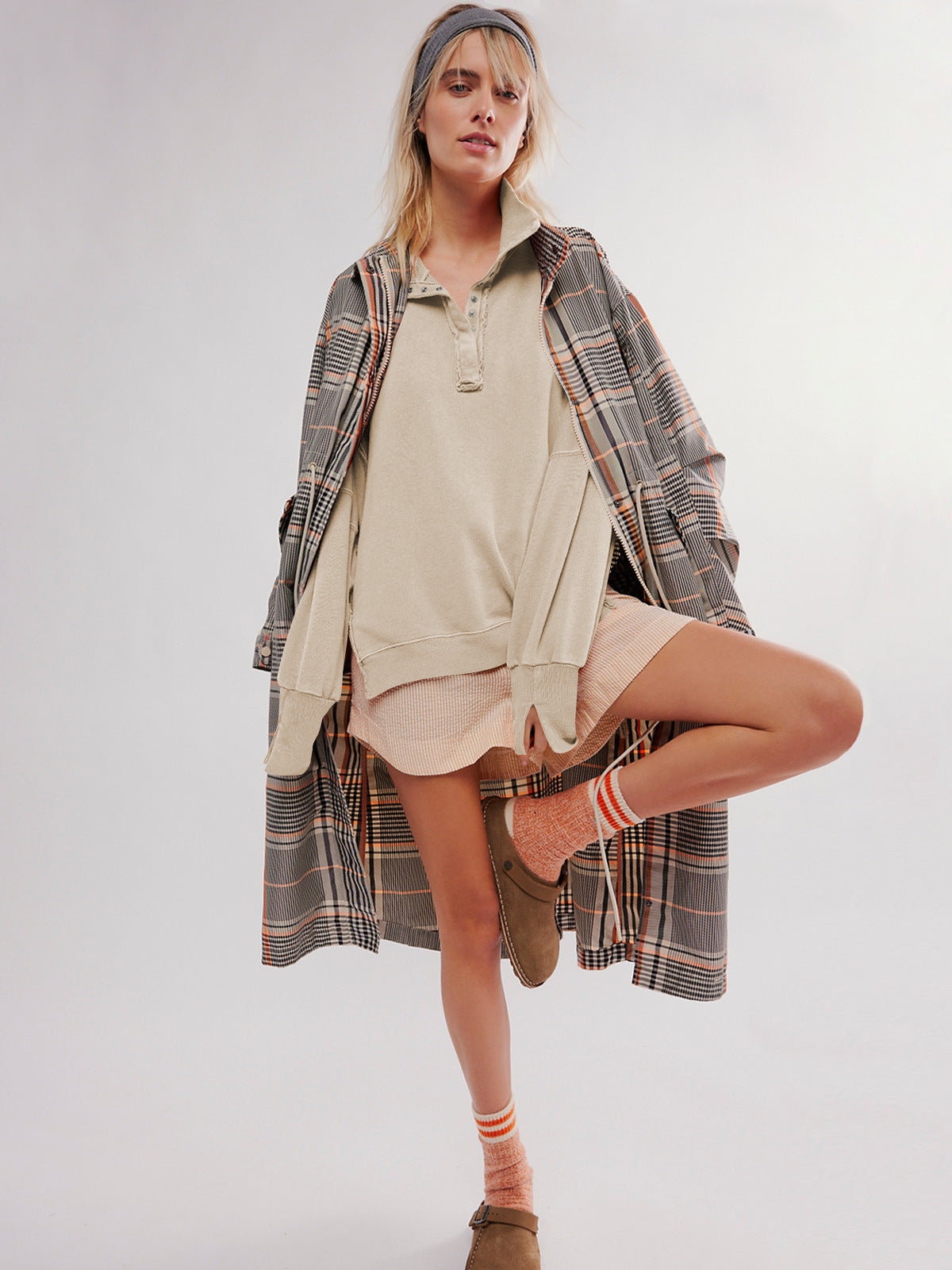 Chic Button Lapel Lantern Sleeve Sweatshirt