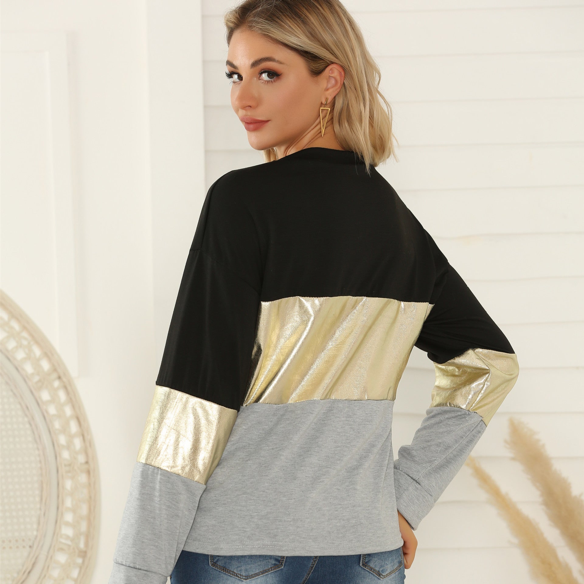 Chic Geometric Long Sleeve Gold-Trim Casual Pullover Top