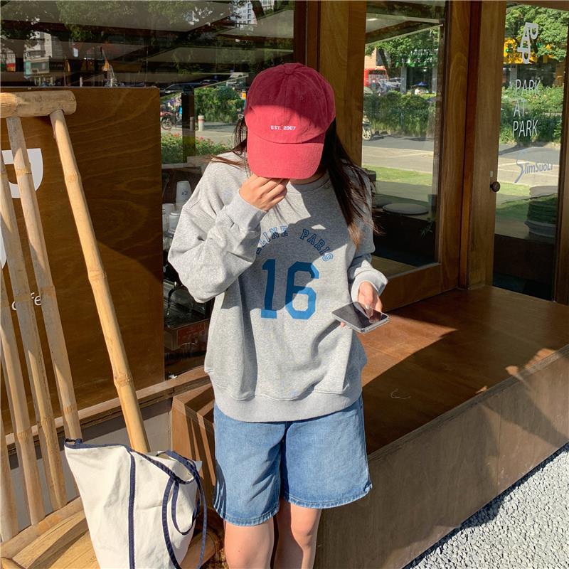 Oversized Letter Print Long Sleeve Women's Pullover Sweater