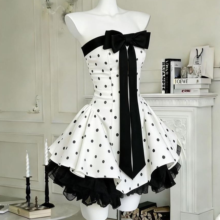 New Arrival Waist-cinching Figure-flattering Polka-dot Mini Dress