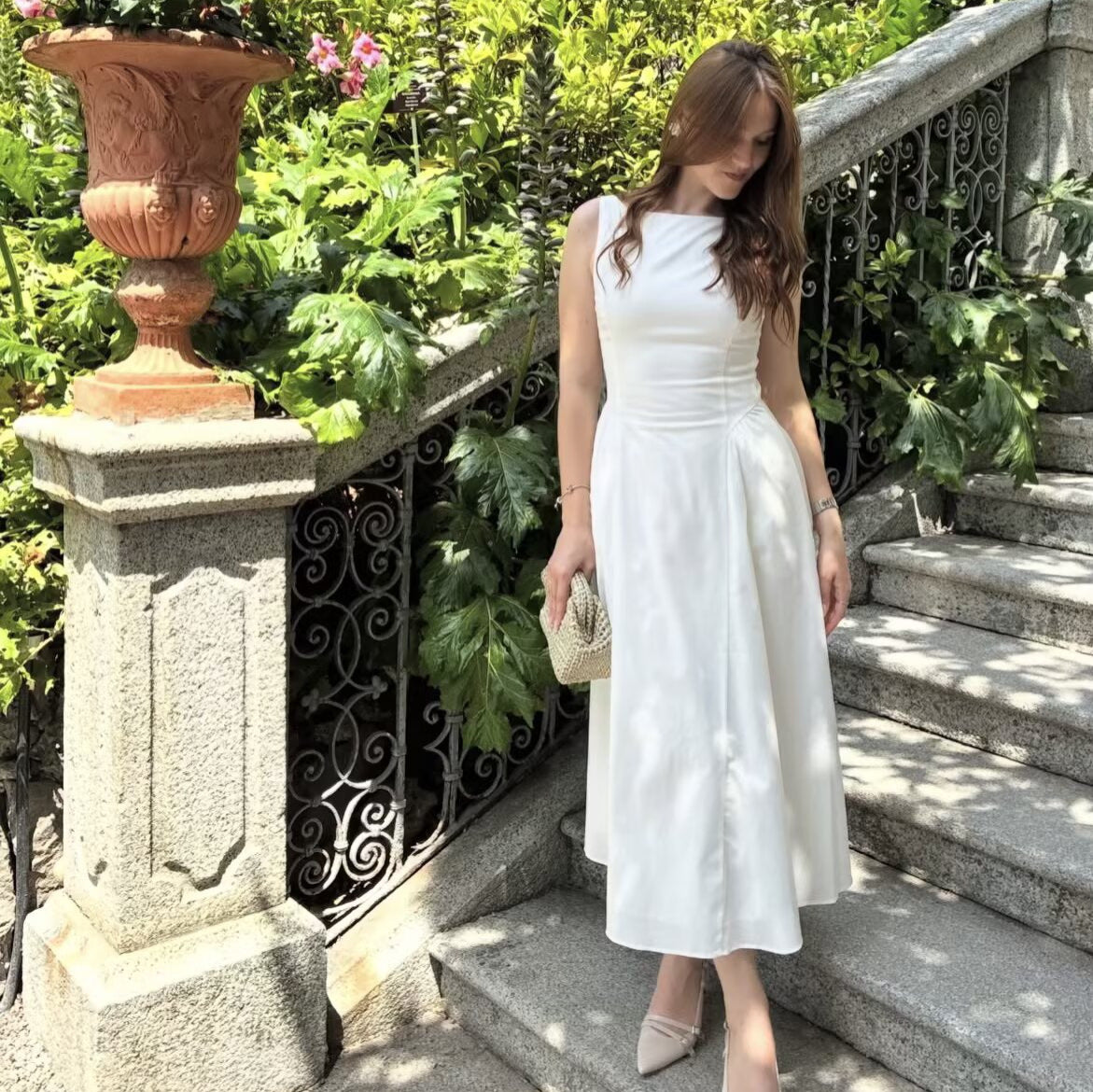 Sleeveless A-hem Long Dress Woman