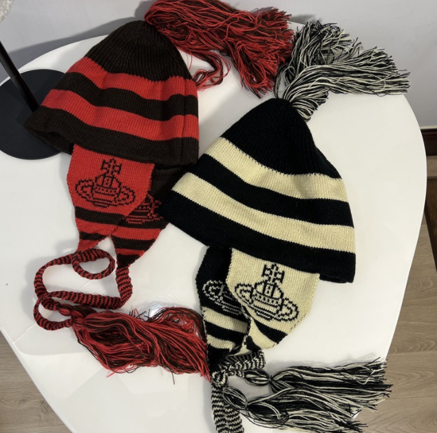 Stay Warm in Style with Jacquard Knitted Leifeng Hats