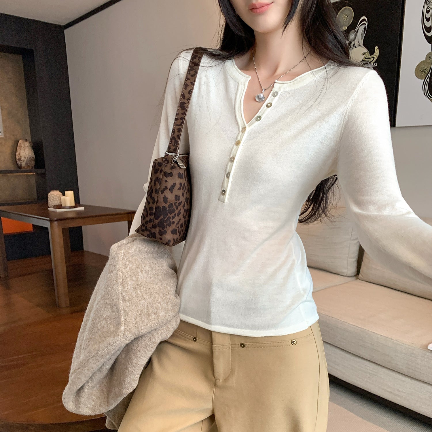 Slim-Fit Long-Sleeve Base Layer Top – Cozy Autumn/Winter Wear