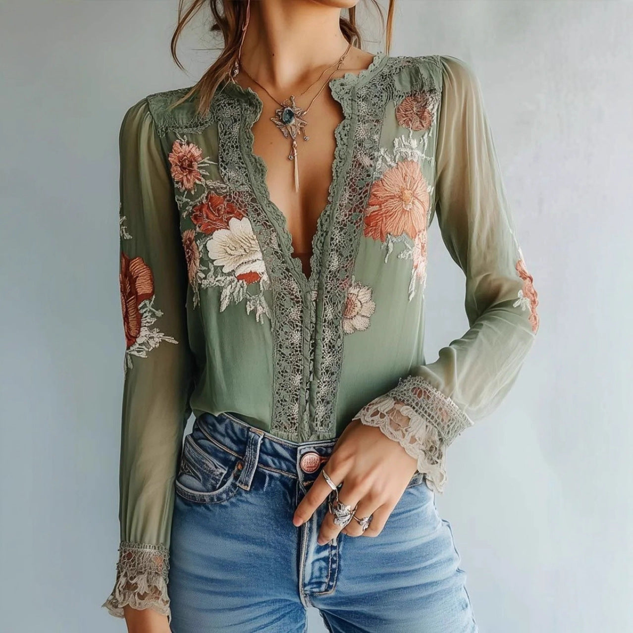 Women's Lace Print Deep V-Neck Casual Plus Size Pullover