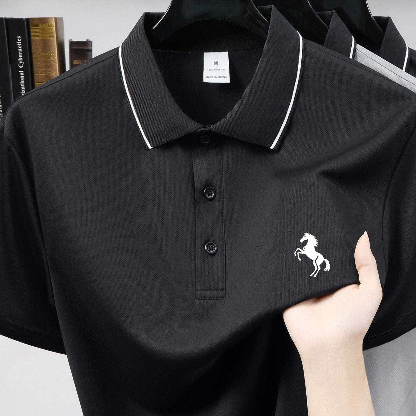 Men's Business Casual Short Sleeve Collared Shirt with Embroidered Prancing Horse Design