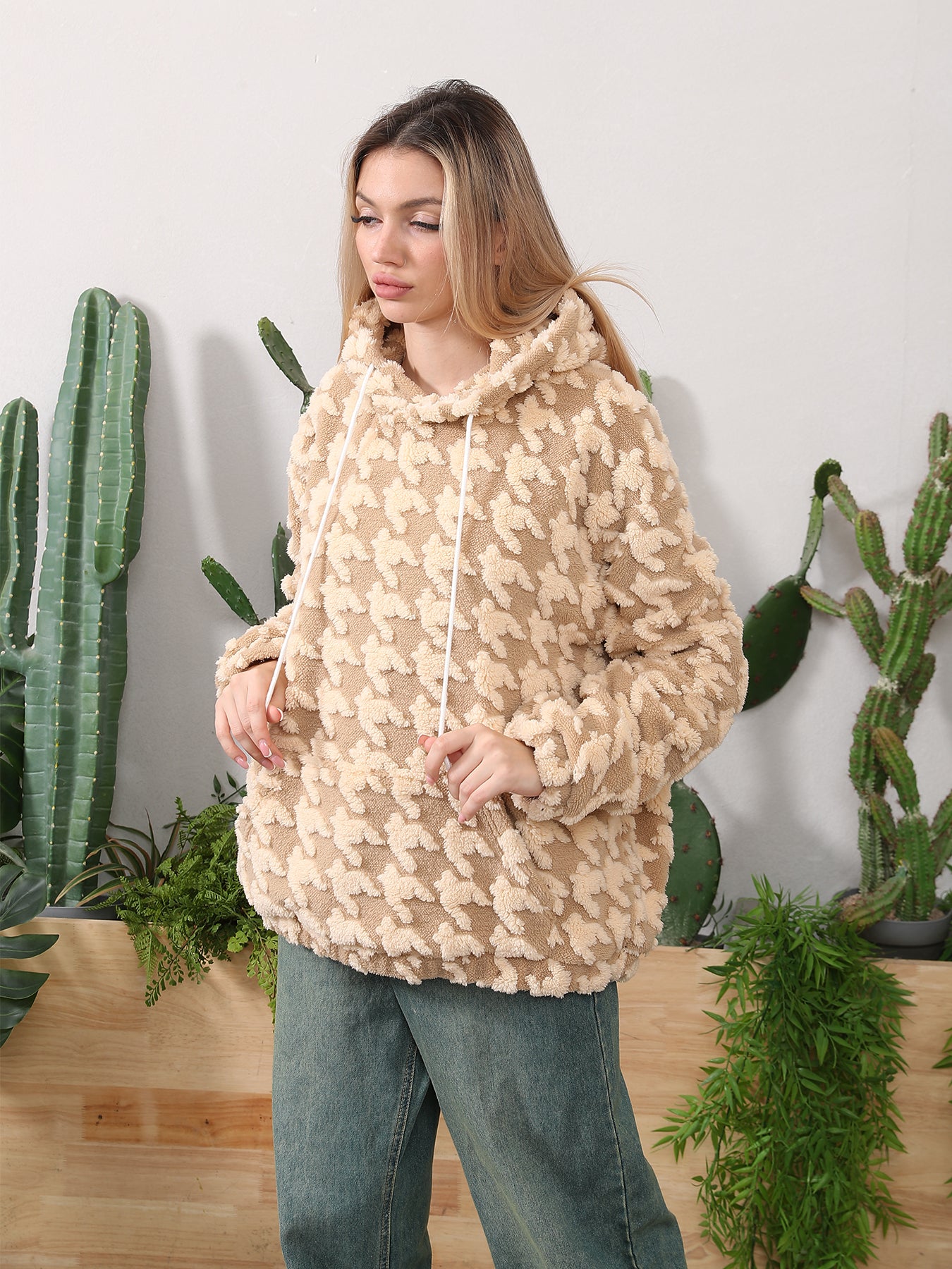 Cozy Fleece Women's Hoodie for Everyday Comfort