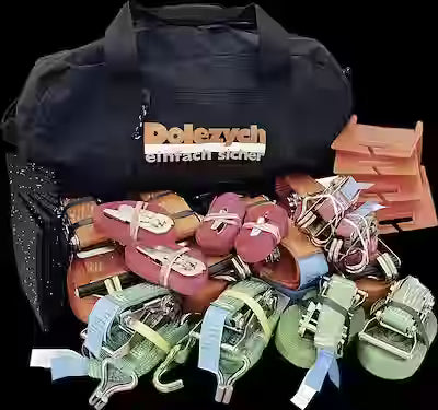 Heavy-duty load securing set with lashing straps and hardware