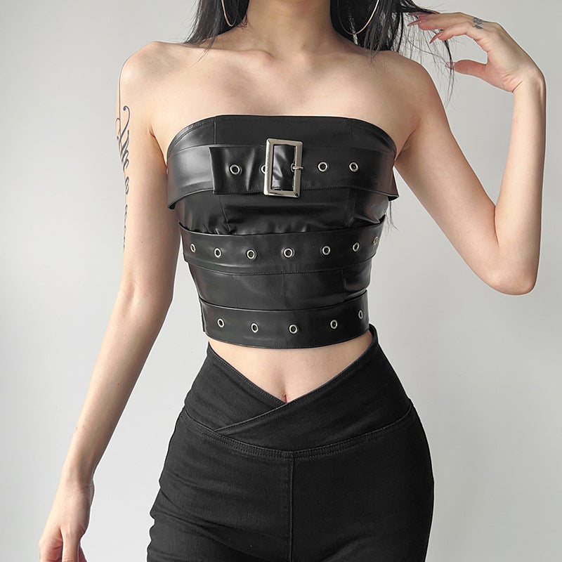 Slim-Fit Black Tube Top – Midriff‑Baring, Figure‑Hugging Style