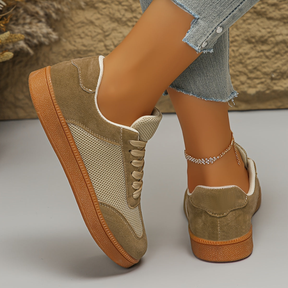 Women's Trendy Flat Casual Sneakers