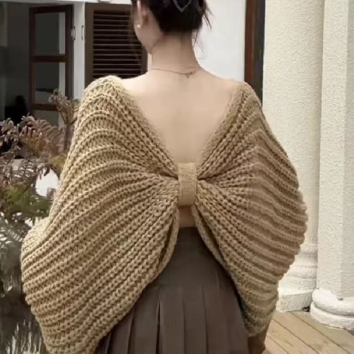 Retro Outerwear Short V-neck Top for Women