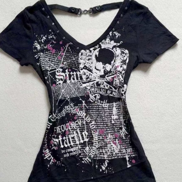 Slim-Fit Retro Rivet V-Neck Shirt – Chic Short Sleeve