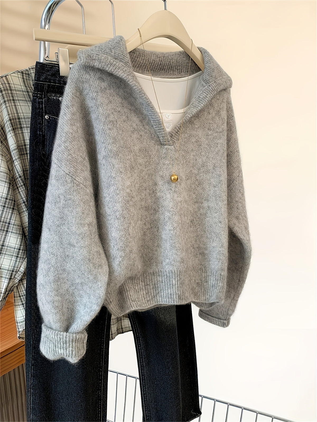 Womens Stylish and Elegant Knit Top