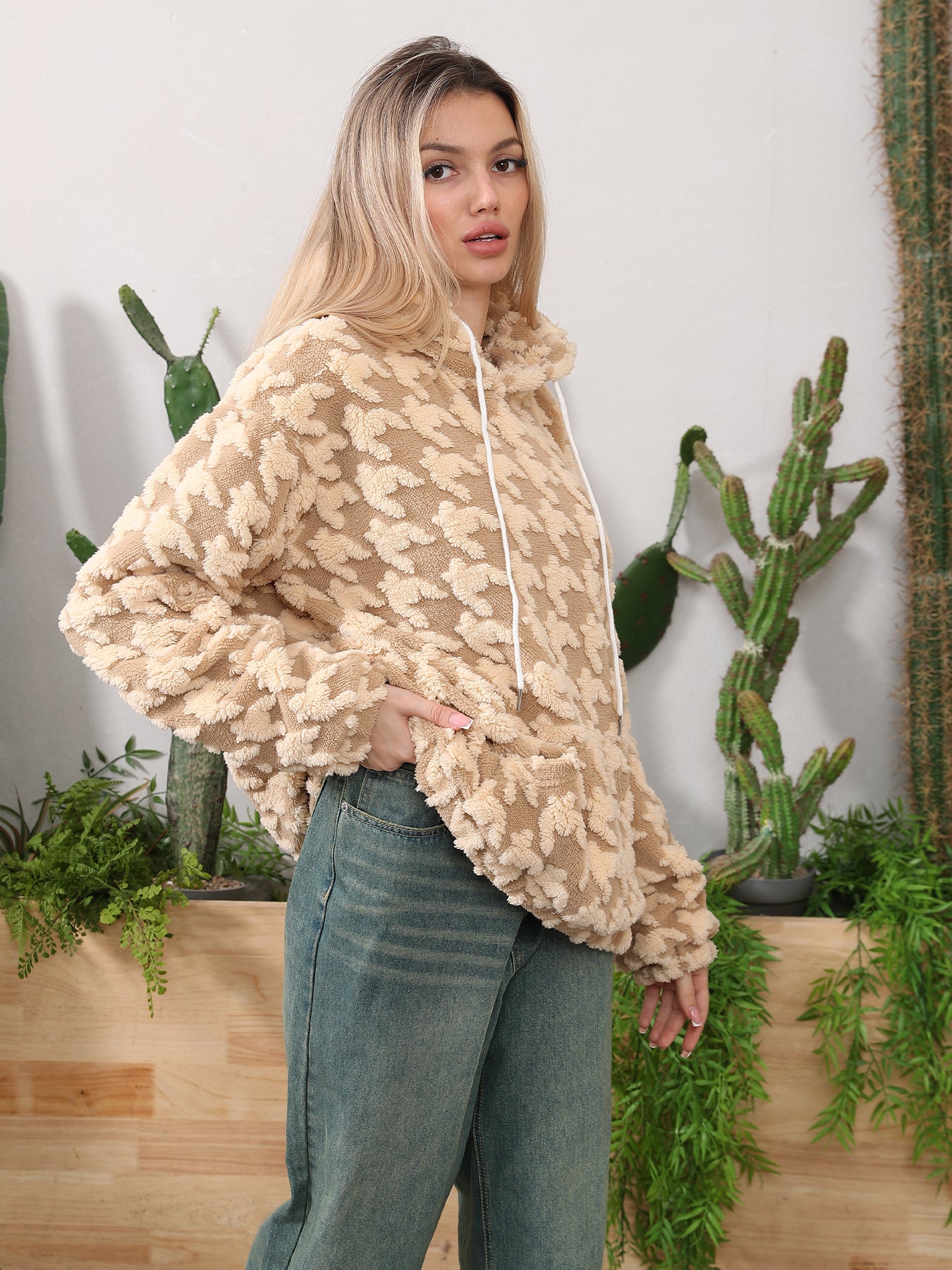 Cozy Fleece Women's Hoodie for Everyday Comfort