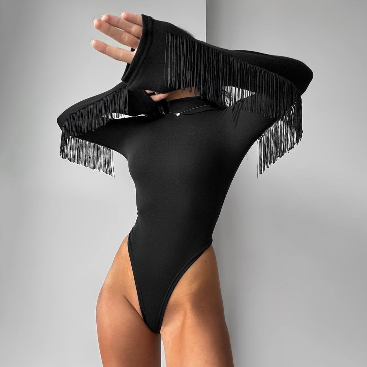 Chic Solid Tasseled Long Sleeve Jumpsuit