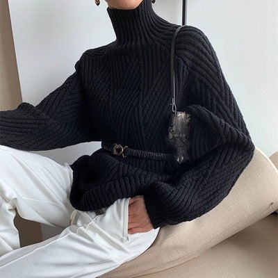 Put on the Top and Thicken Sweater to Wear Loose in Winter Outside