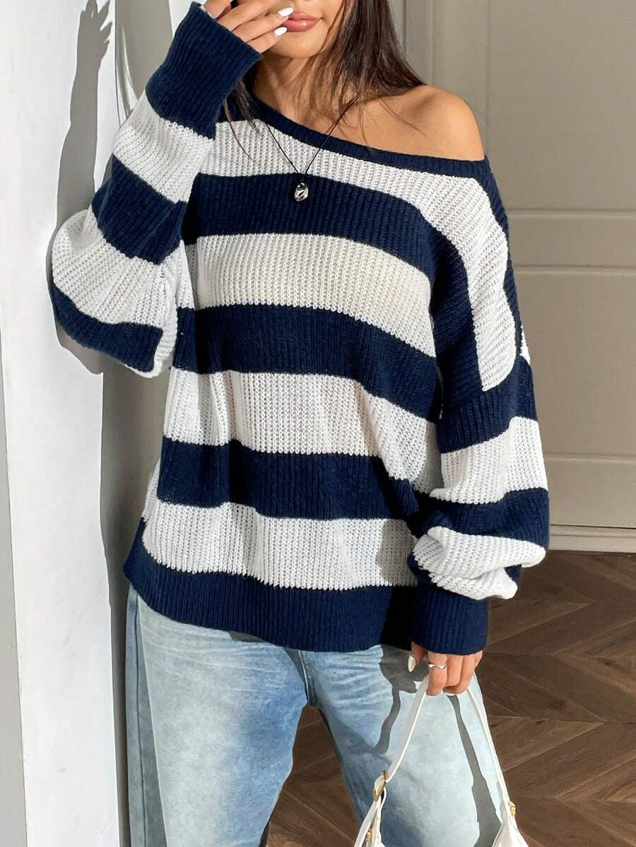 Fashionable and Versatile Womens Sweater Relaxed-fit
