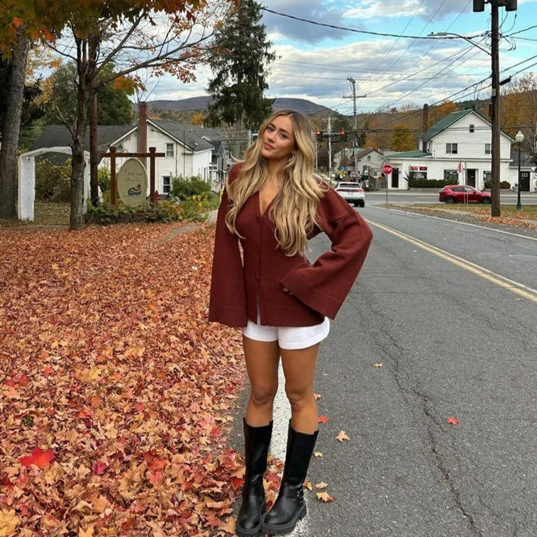 Solid Color and V-neck Fashion Single-breasted Knitted Sweater