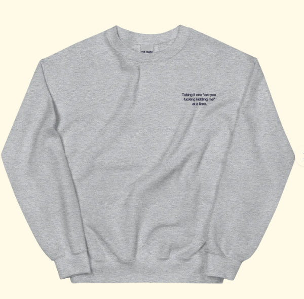 Chic Croissant Print Round-Neck Streetwear Sweatshirt