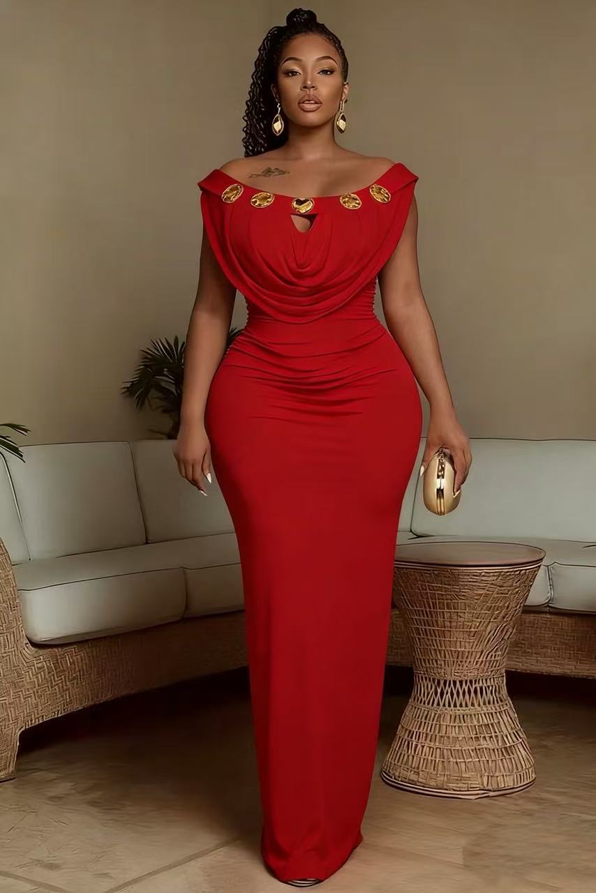New Off-shoulder Dress with Metal Buckles