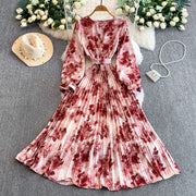 Printed Crew-neck Dress, Autumnwinter Style with a Cinched Waist, Figure-flattering Wide Pleated Skirt