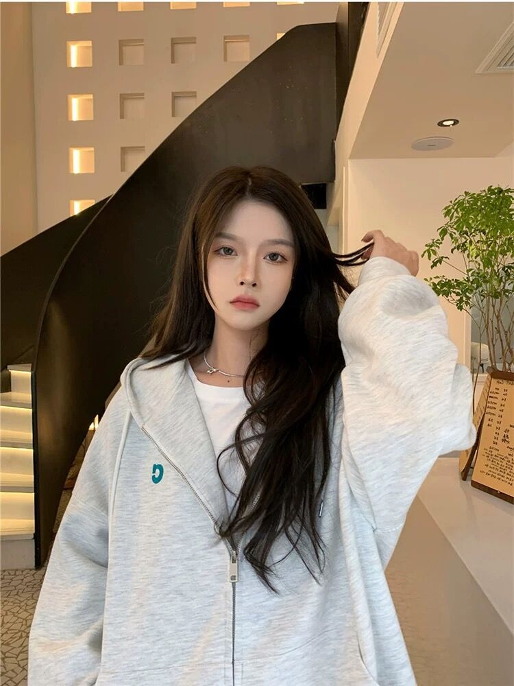 Women's Large Fish Scale Embroidered Letter Wrap Chain Sweatshirt