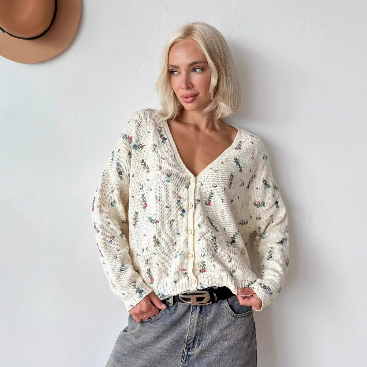 Women's Casual and Relaxed Color-block Knitted Cardigan