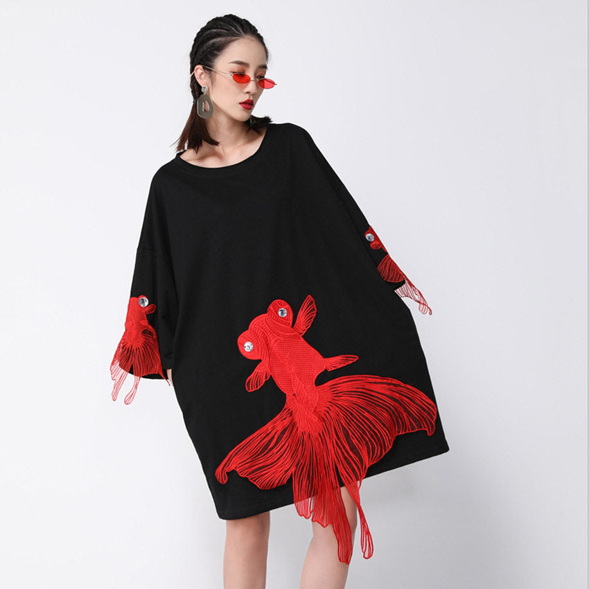 Goldfish Embroidered Crewneck Pullover T-Shirt For Women
